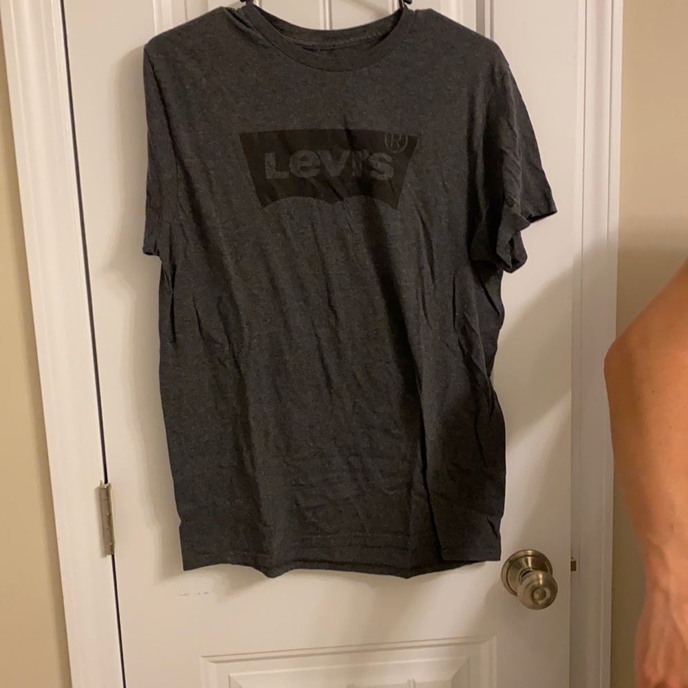 Levi’s T-shirt